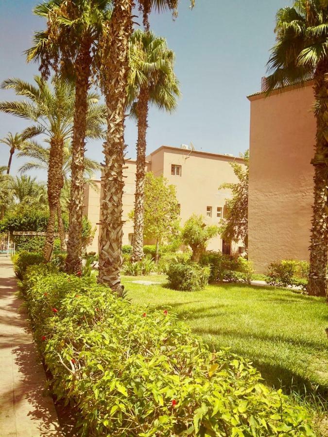 Riad Zahra Marrakech Piscine Маракеш Екстериор снимка